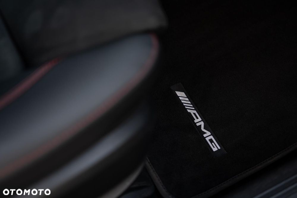 Mercedes-Benz CLA 250 4-Matic AMG Line 7G-DCT - 15