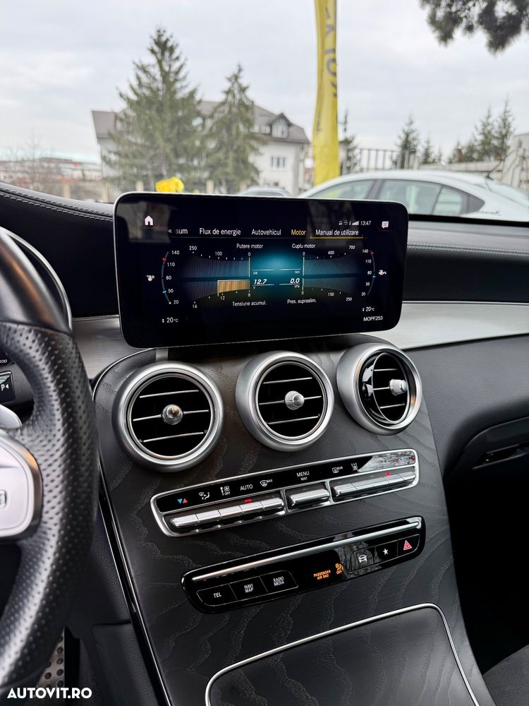 Mercedes-Benz GLC Coupe 300 de 4Matic 9G-TRONIC AMG Line - 14