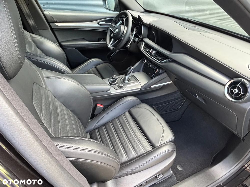 Alfa Romeo Stelvio 2.2 JTDM Executive Q4 - 19