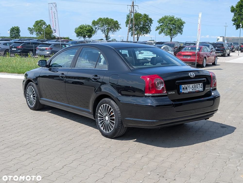 Toyota Avensis 2.0 D-4D Edition - 11