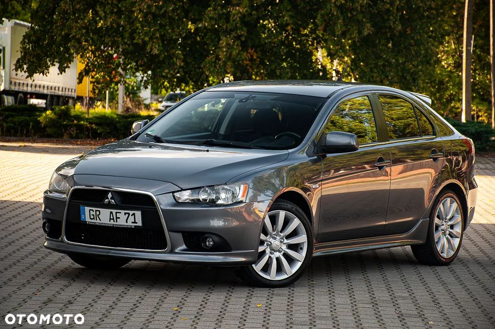 Mitsubishi Lancer 1.8 Intense - 12