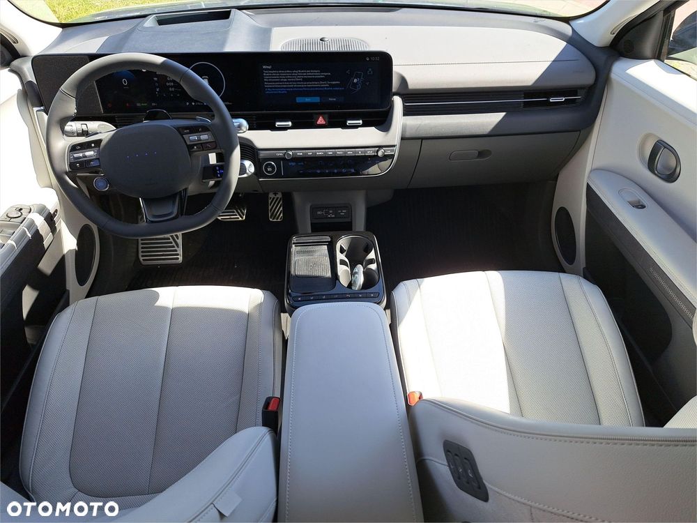 Hyundai IONIQ - 11