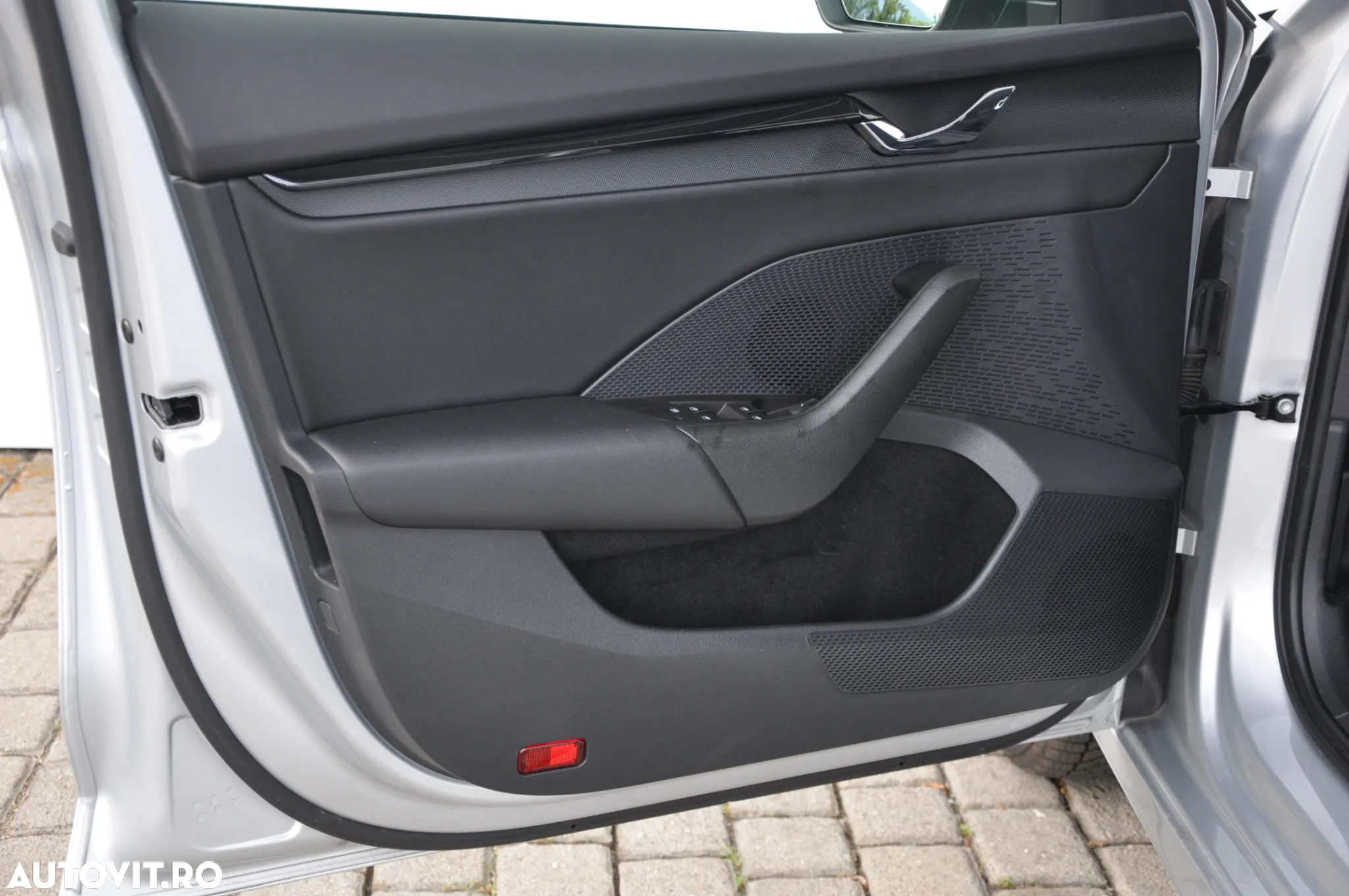 Skoda Octavia 2.0 TDI DSG Ambition - 9