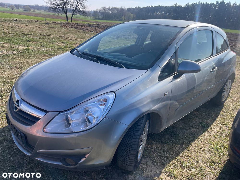 Opel Corsa - 1