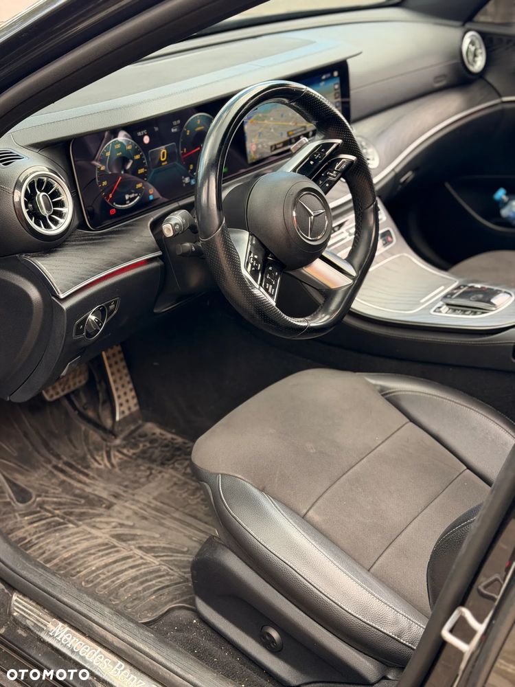 Mercedes-Benz Klasa E 220 d 9G-TRONIC - 11