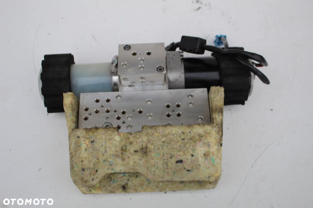 POMPA HYDRAULICZNA DACHU SKŁADANEGO BMW E93 CABRIO KABRIOLET 7128780 7128779 - 1