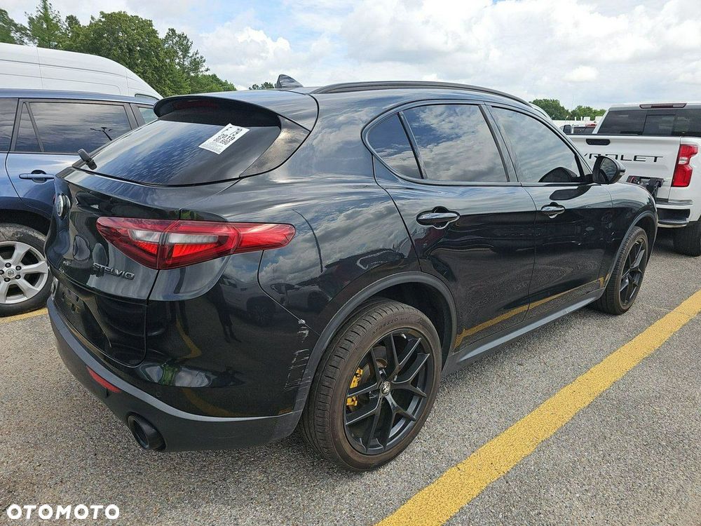 Alfa Romeo Stelvio 2.0 Turbo TI Q4 - 4