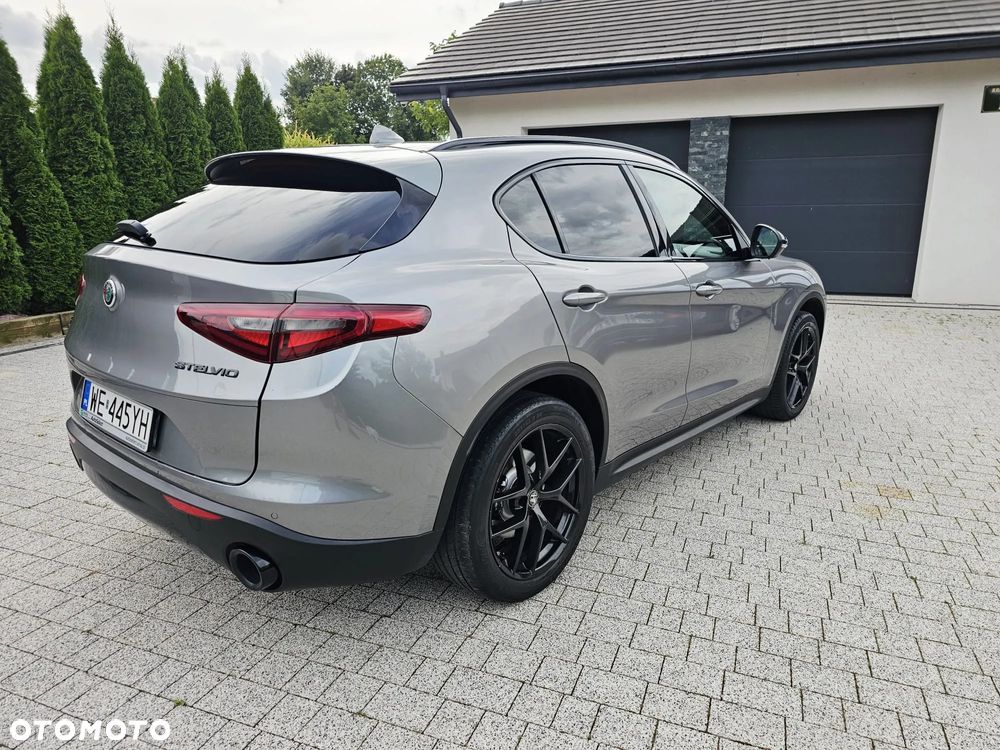 Alfa Romeo Stelvio 2.0 Turbo B-Tech Edition Q4 - 9