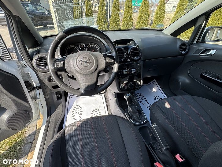 Opel Corsa 1.4 16V Color Edition - 14