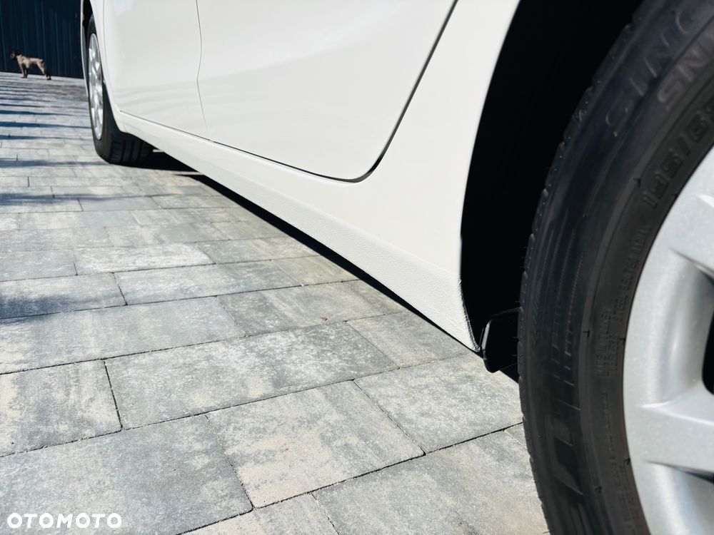 Hyundai i30 1.6 Classic + - 18