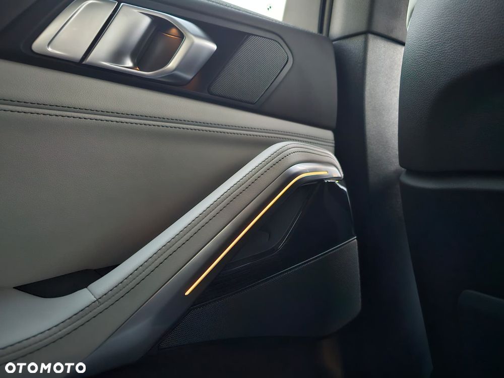 BMW X6 xDrive30d - 31