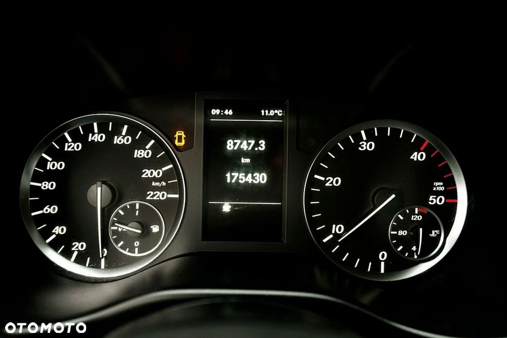 Mercedes-Benz Vito - 19