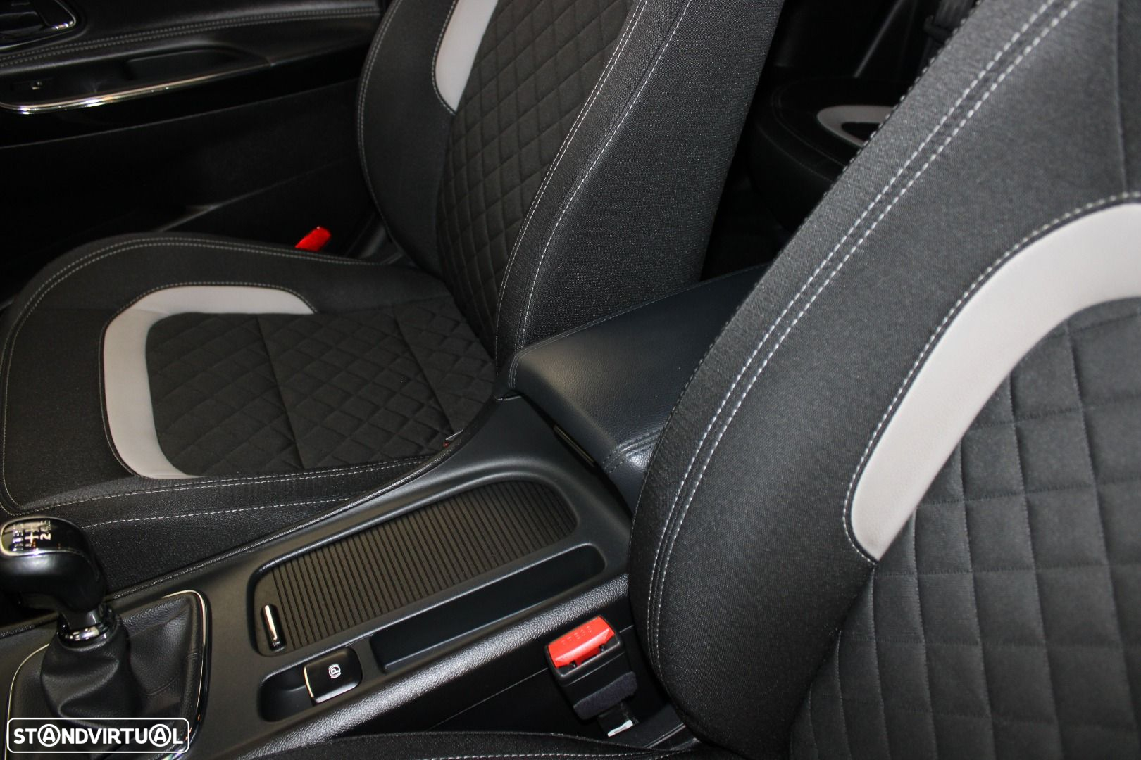 Kia Ceed SW 1.6 CRDi GT Line - 23