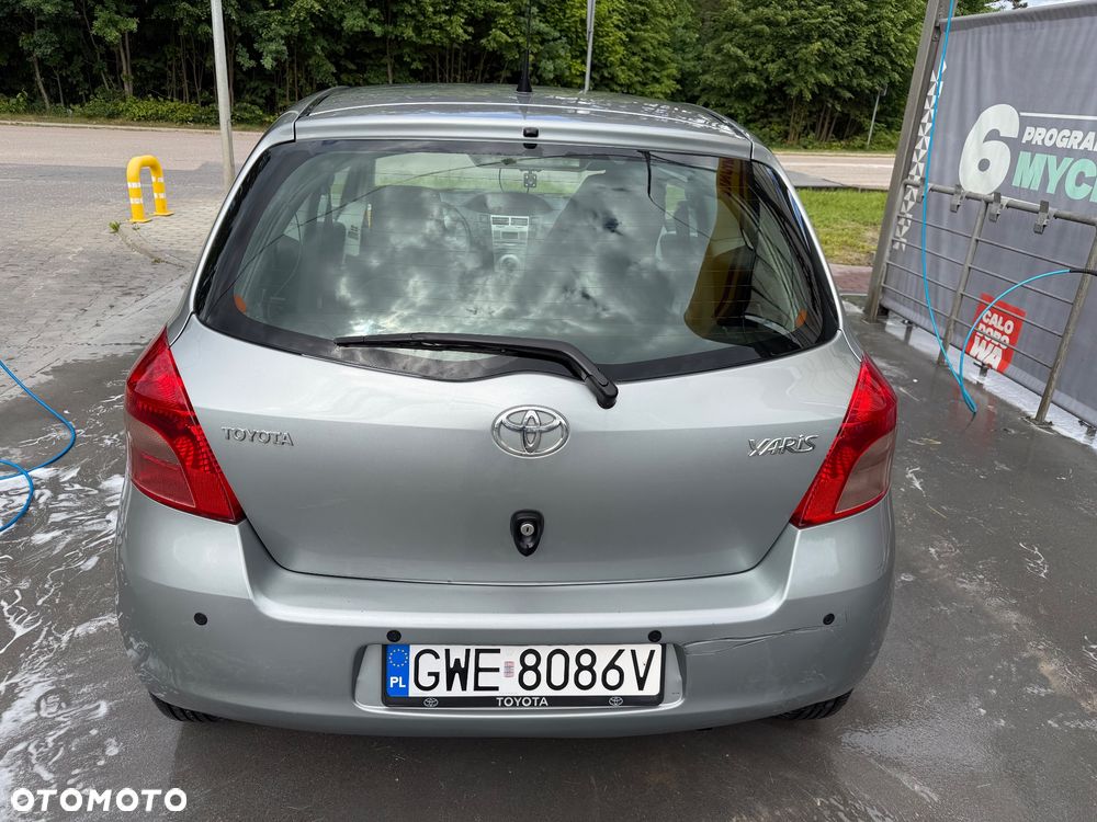 Toyota Yaris - 3