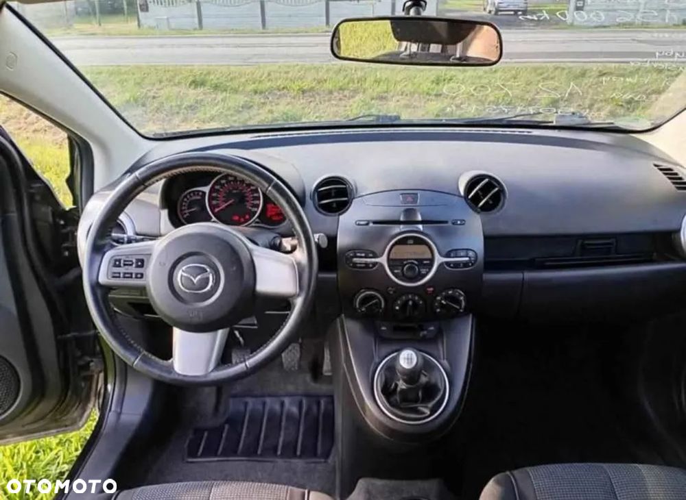 Mazda 2 - 12