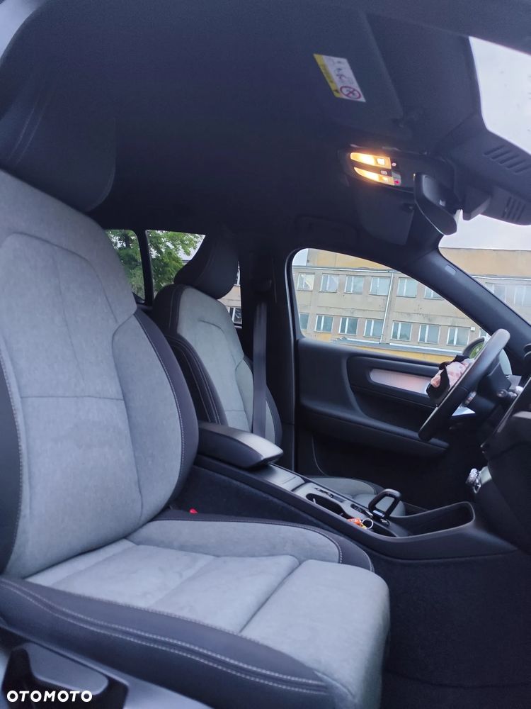 Volvo XC 40 B4 B DKG Plus Bright - 11