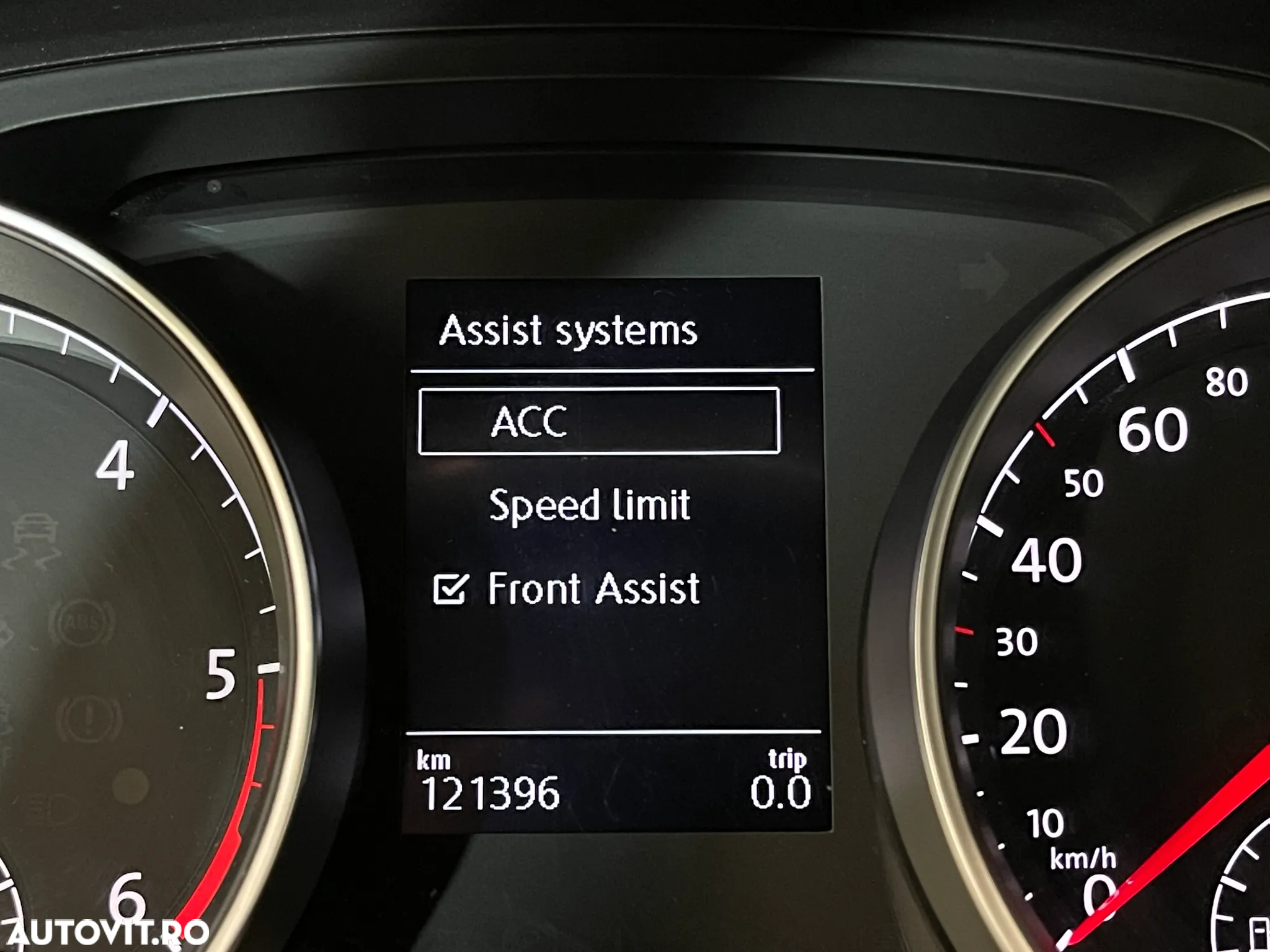 Volkswagen Golf 1.6 TDI Comfortline - 22