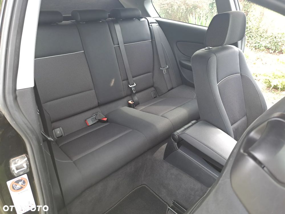 BMW Seria 1 116i - 32