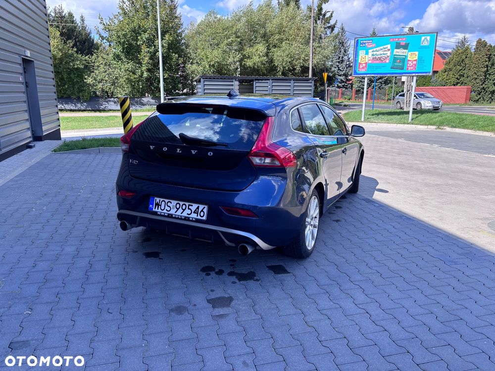 Volvo V40 D2 R Design - 7