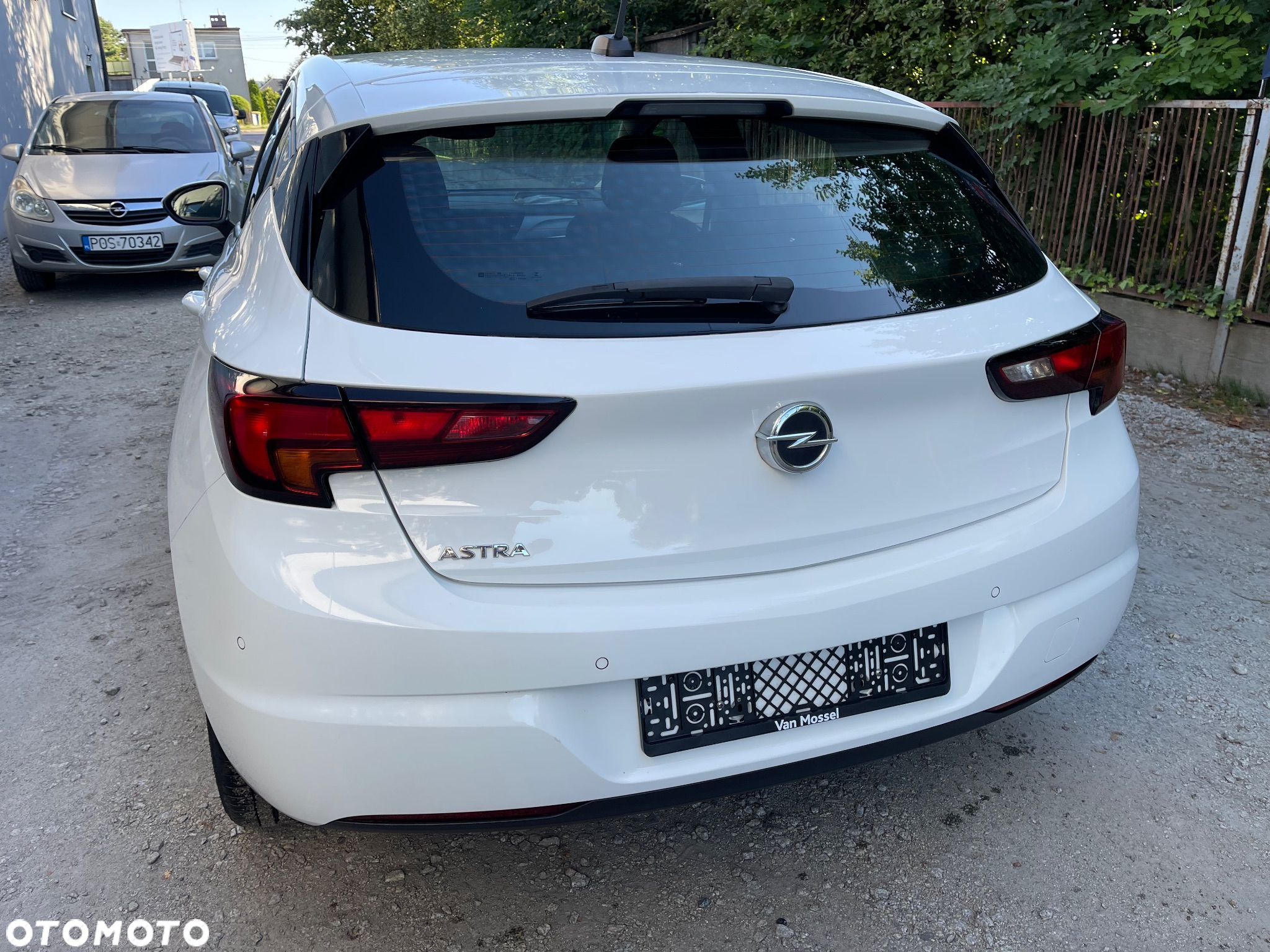 Opel Astra 1.5 D Start/Stop Business Edition - 8