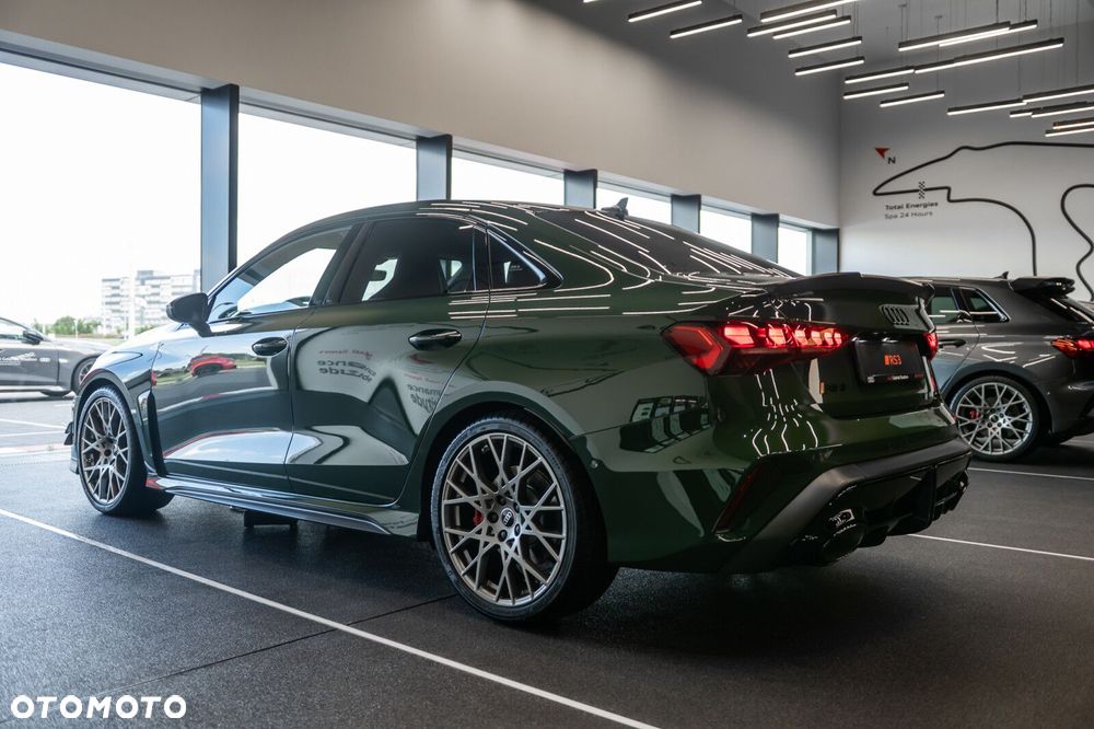 Audi RS3 Limousine - 4