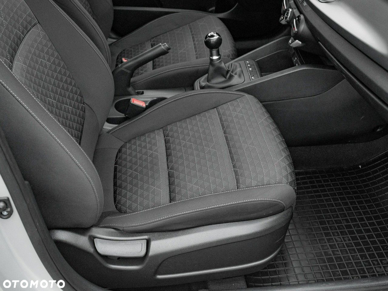 Kia Rio 1.2 M - 32
