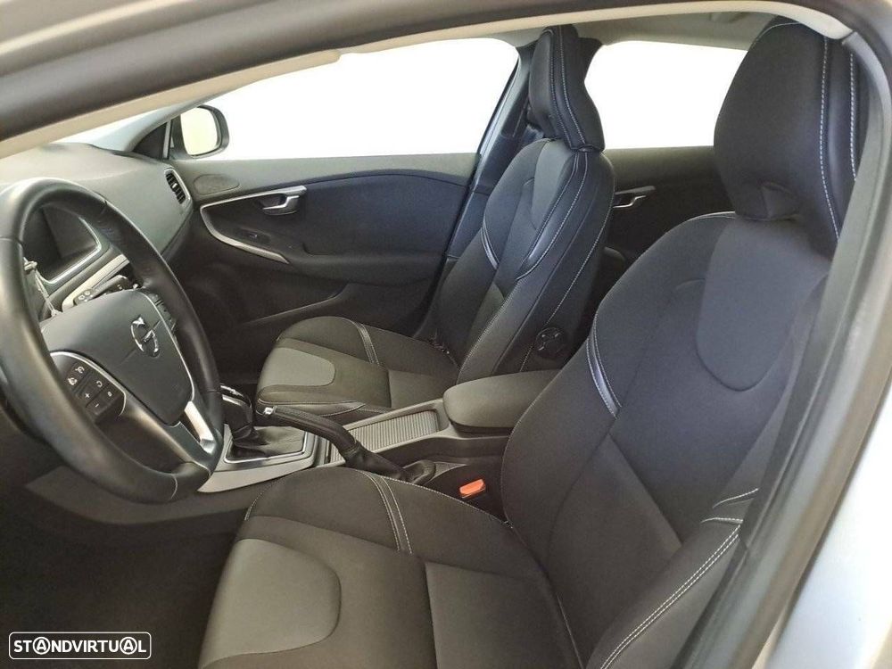 Volvo V40 1.5 T3 Sport Edition Geartronic - 9