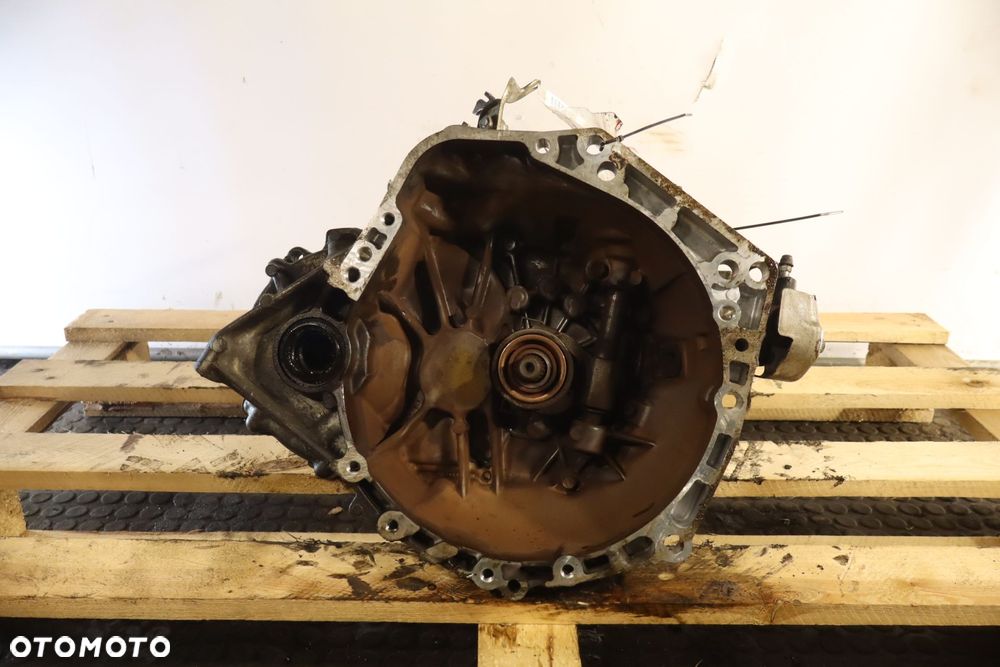 SKRZYNIA BIEGÓW 5 BIEGOWA YARIS III 1.0 20TT06 - 1