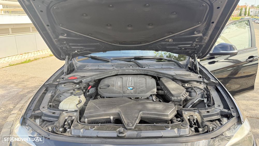 BMW 320 d xDrive Line Sport - 18