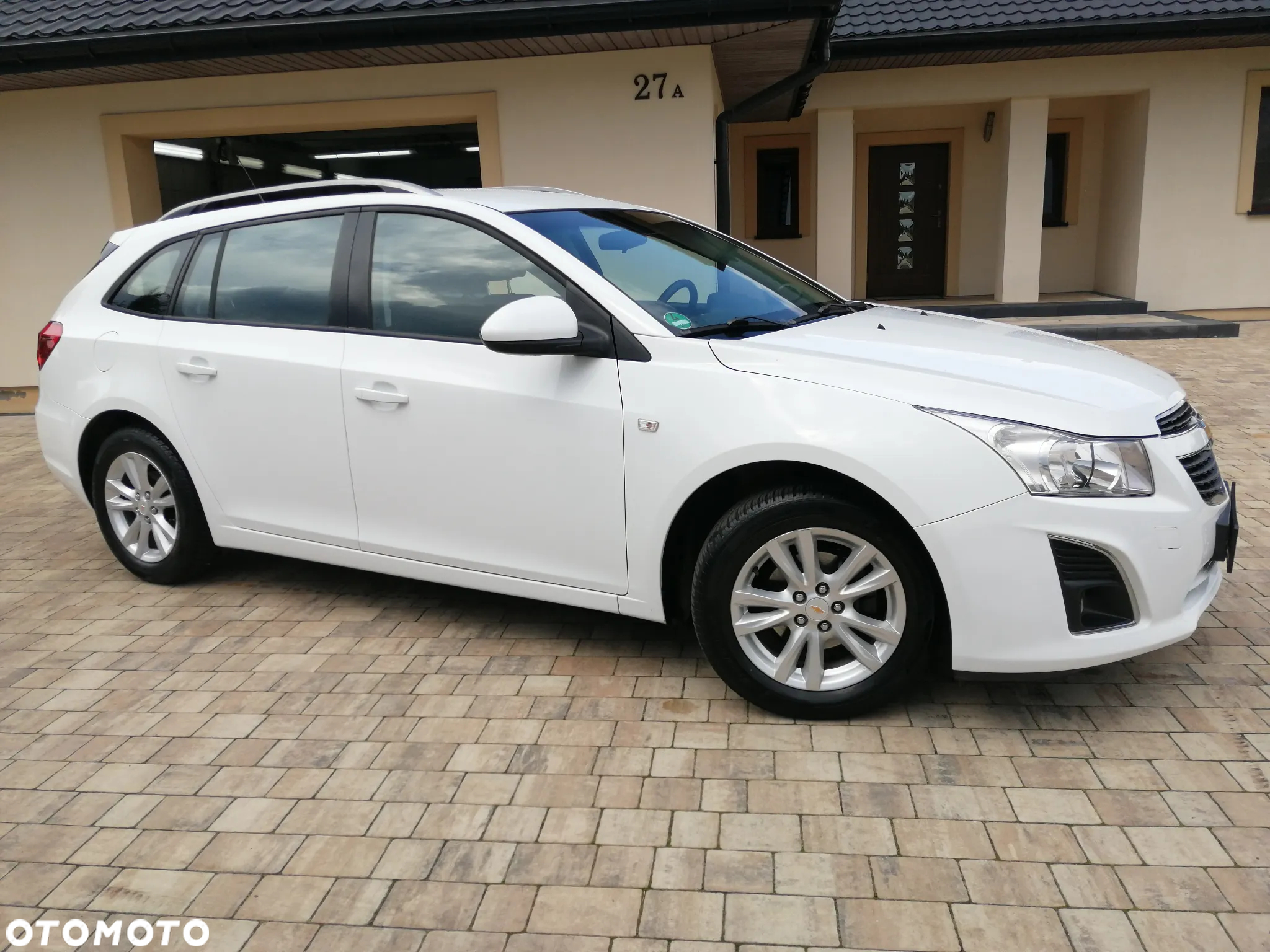Chevrolet Cruze Station Wagon 1.6 LS - 6