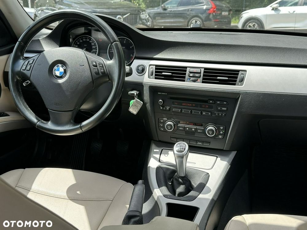 BMW Seria 3 - 18