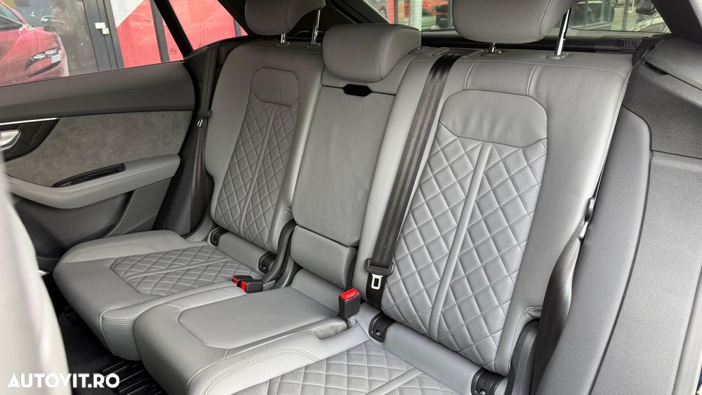 Audi Q8 3.0 55 TFSI quattro Tiptronic MHEV - 15