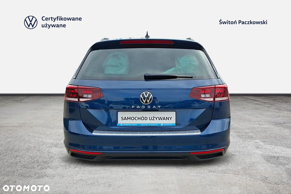 Volkswagen Passat - 4