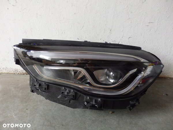 LAMPA LEWA LEWY PRZÓD MERCEDES W247 X247 GLA