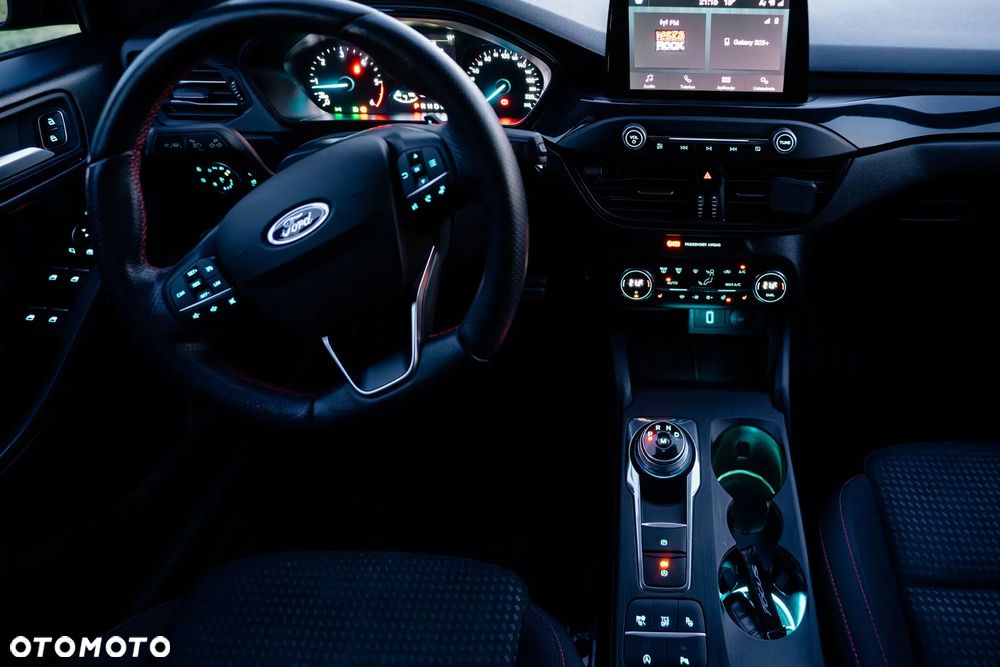 Ford Focus 1.5 EcoBlue ST-Line - 29