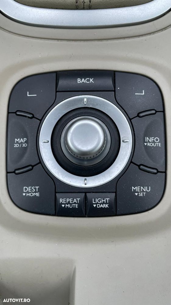 Renault Megane dCi 160 FAP Dynamique - 8