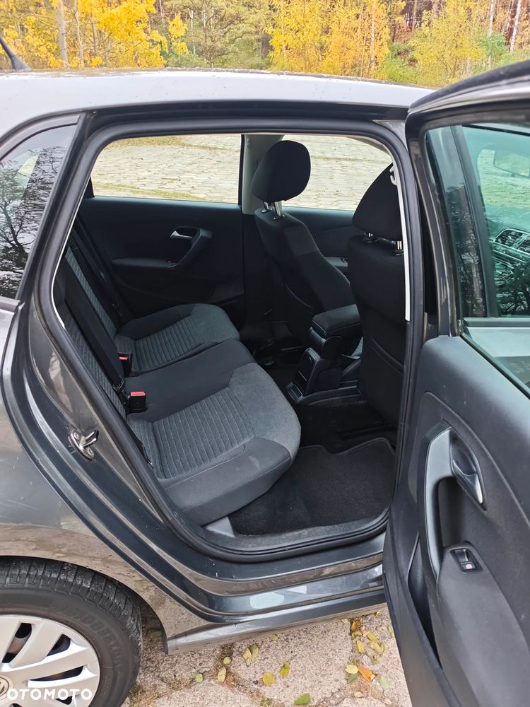 Volkswagen Polo 1.4 FSI Highline - 33