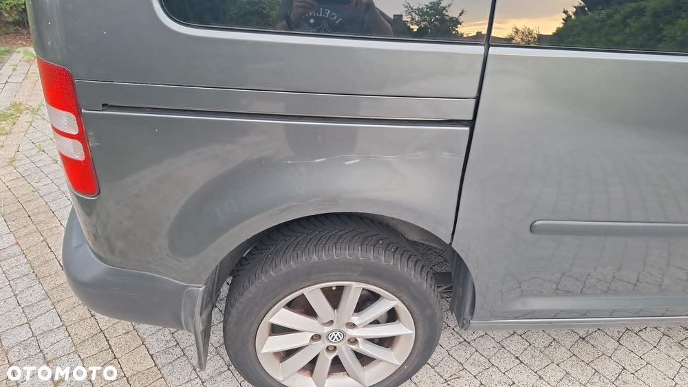 Volkswagen Caddy Comfortline - 12