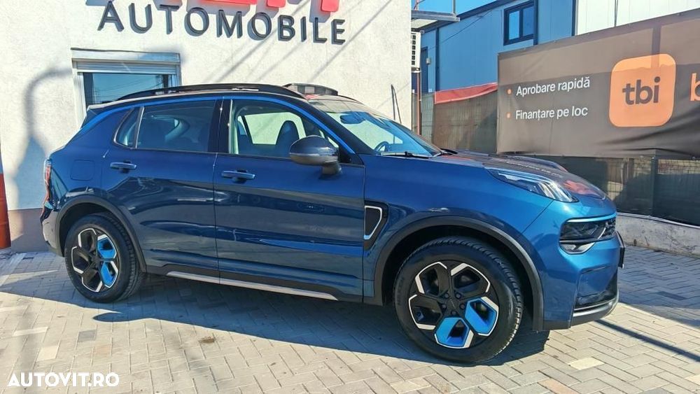 Lynk&Co 01 - 8