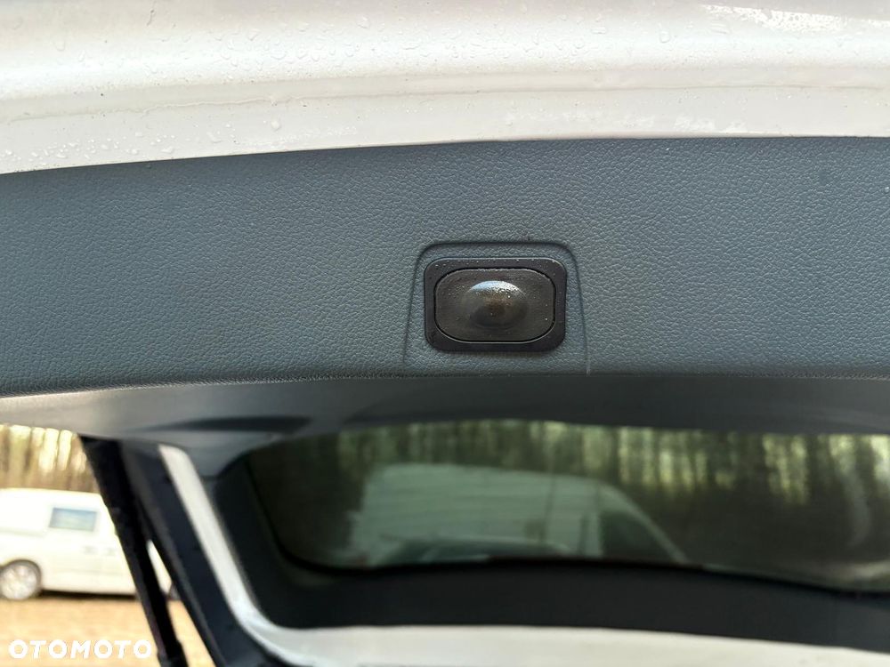 Ford Grand C-MAX 2.0 TDCi Titanium - 29