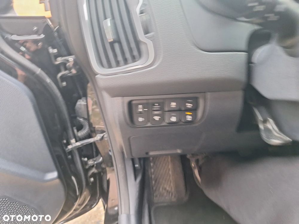 Kia Rio 1.4 Dream Team Edition - 16