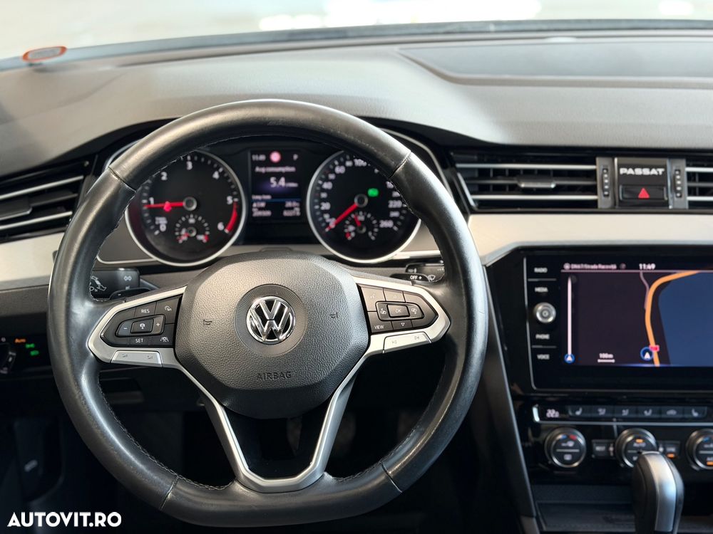 Volkswagen Passat 2.0 TDI DSG Comfortline - 18