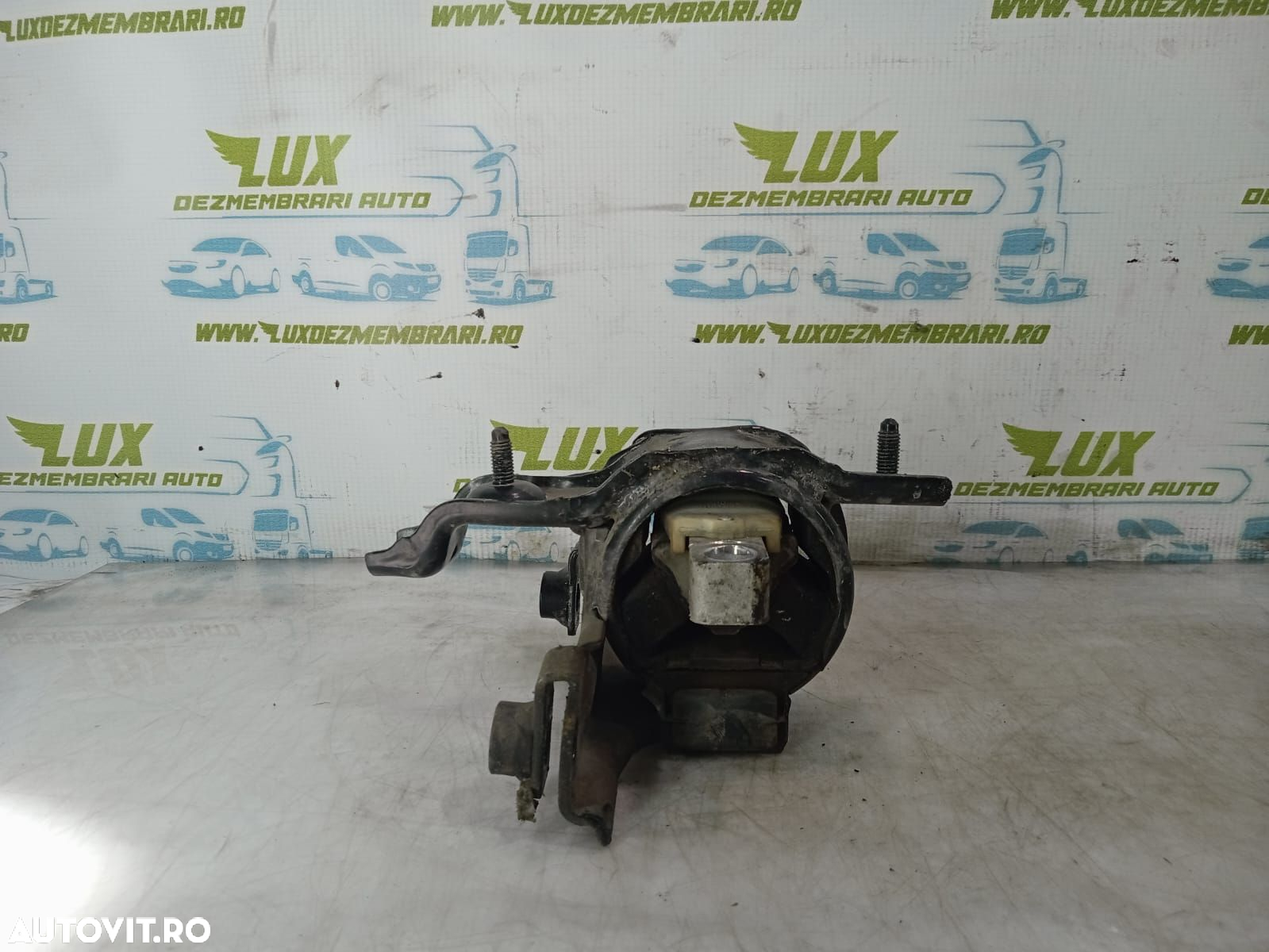 Suport motor 6RF199555 1.6 tdi Volkswagen VW Fox 3 [2009 - 2020] - 2