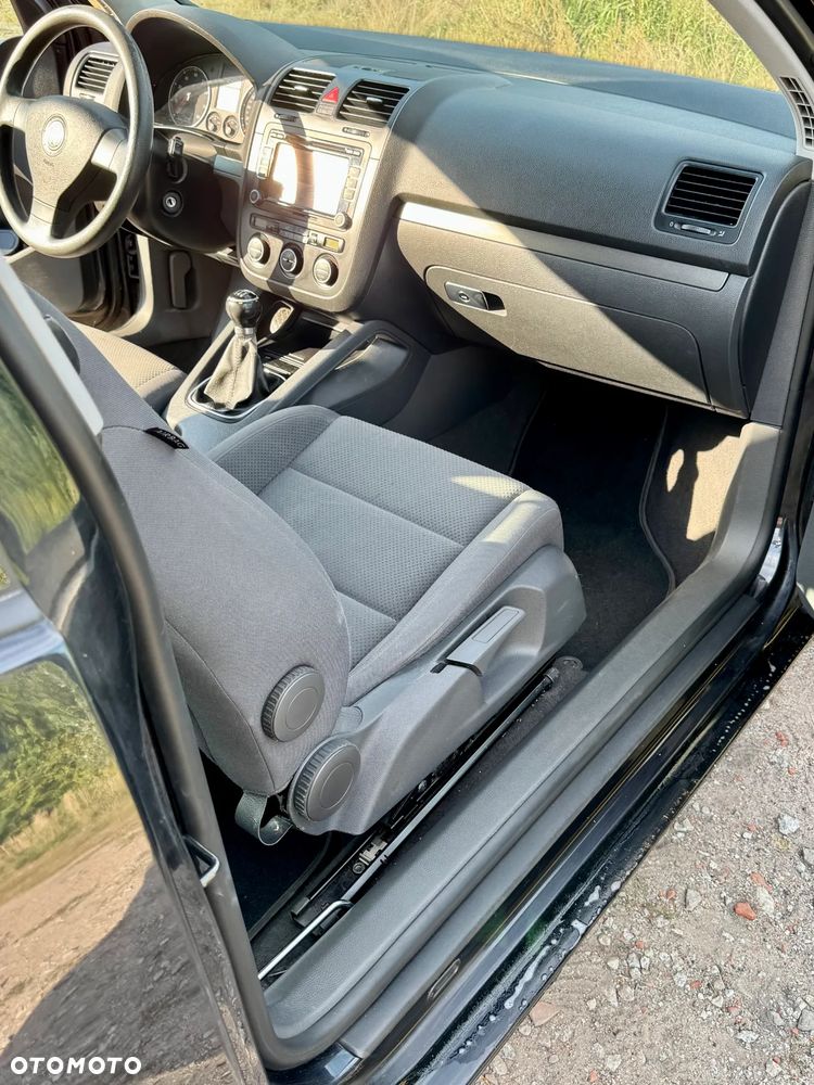 Volkswagen Golf V 1.6 FSI Comfortline - 21