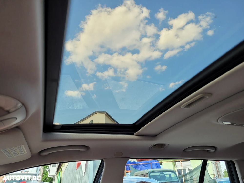 Mercedes-Benz E 220 T CDI Automatik Avantgarde - 17