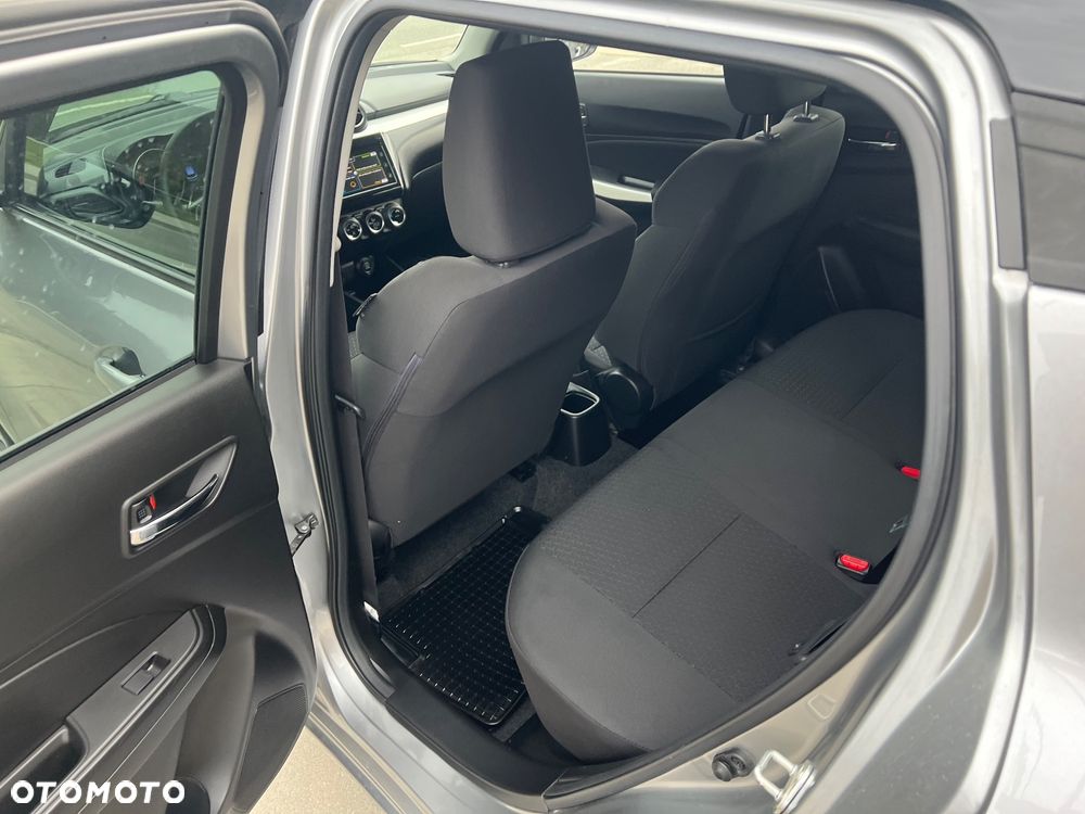 Suzuki Swift 1.2 Premium Plus - 26
