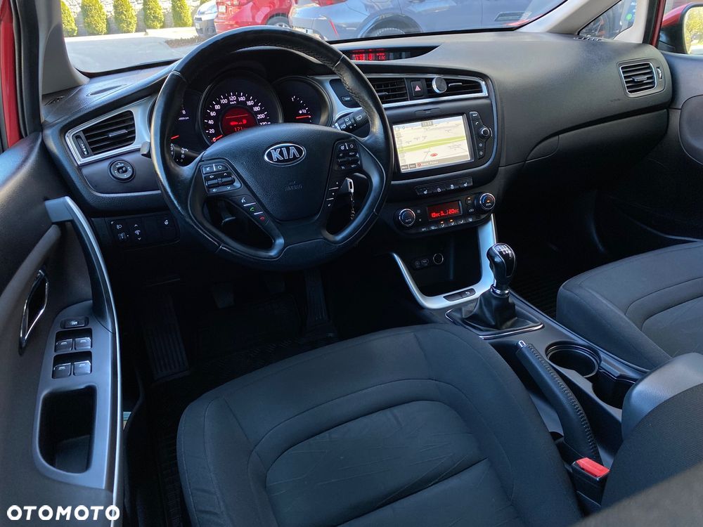 Kia Ceed 1.6 GDI L Business Line - 27