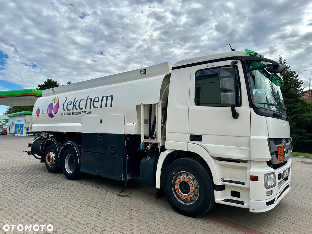 Mercedes-Benz Actros - 5