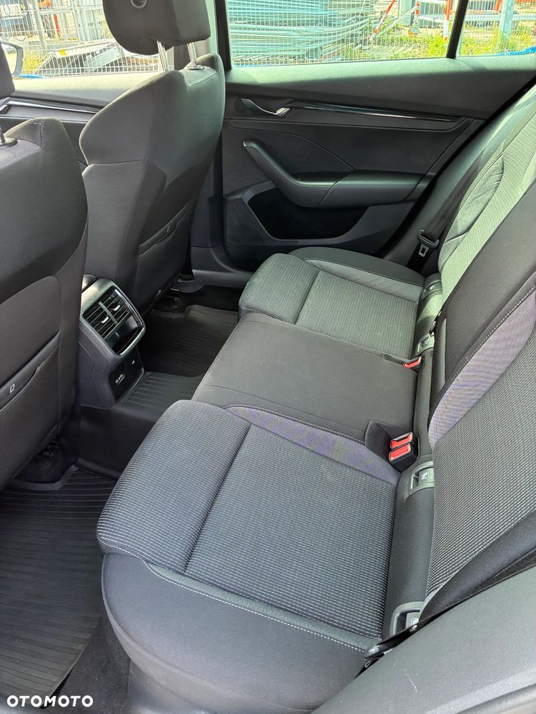 Skoda Octavia 1.0 TSI Ambition - 6