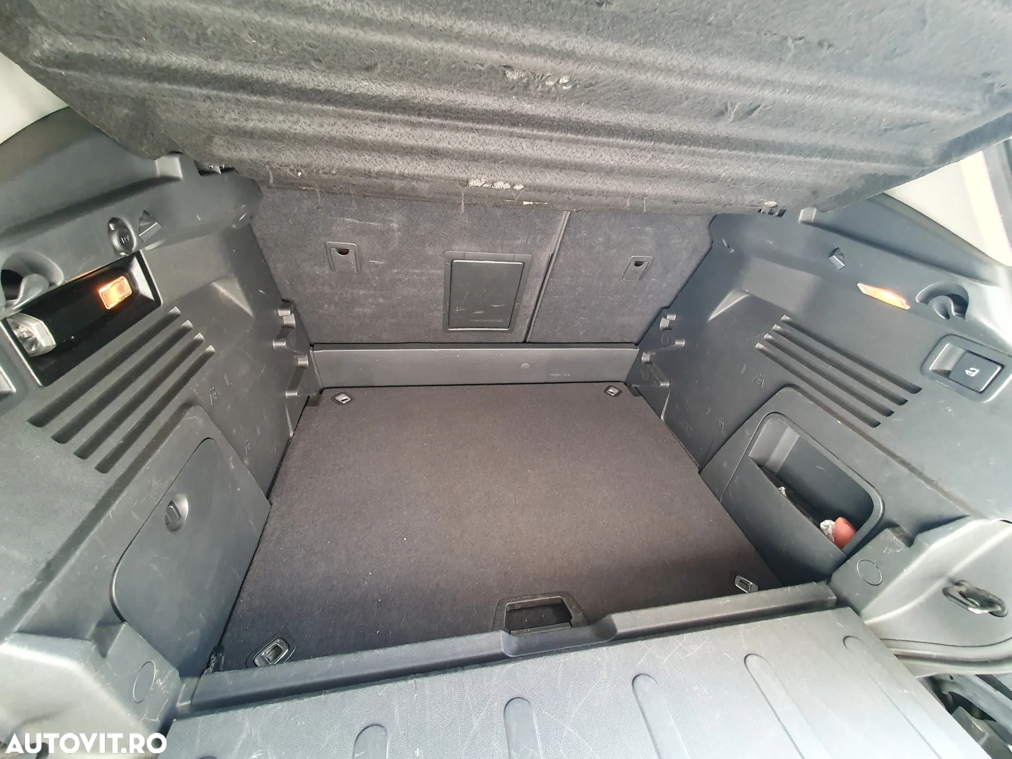Peugeot 3008 e-HDi FAP 110 EGS6 Stop&Start Active - 39